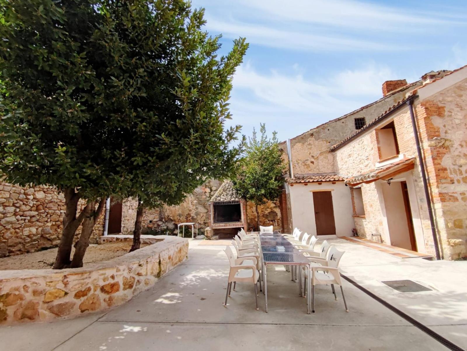 Alojamiento Turistico Los Laureles Segovia Eksteriør bilde